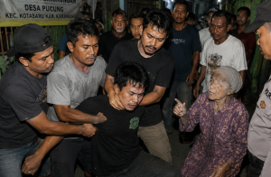 Warga Amankan Pria Diduga Lakukan Pelecehan Seksual terhadap Lansia di Pucung Karawang